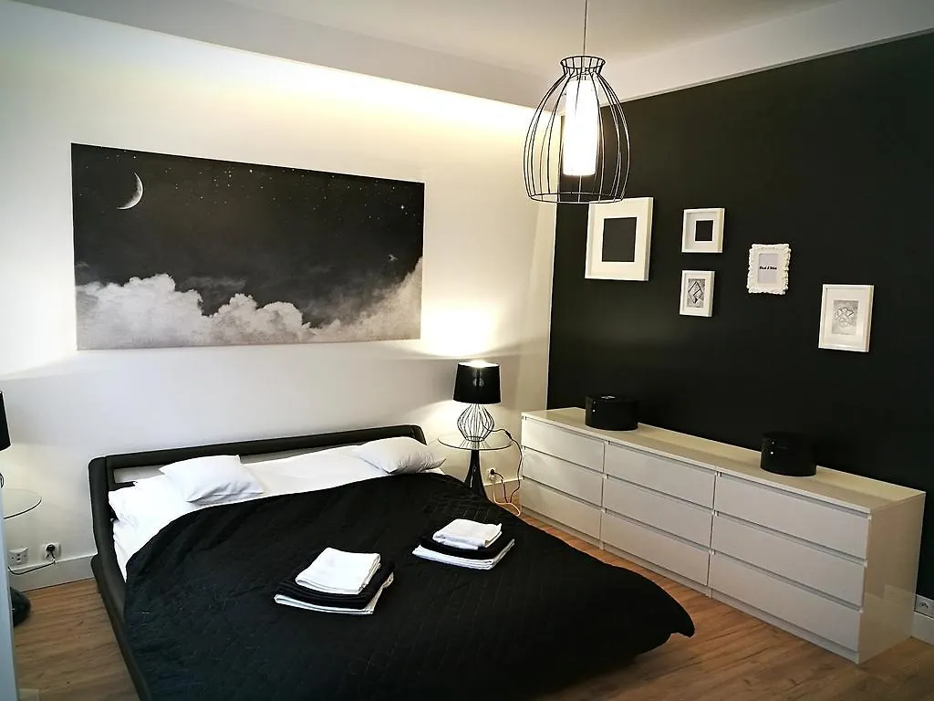 Black&White Apartment- Wierzbowa 5 Poznaň